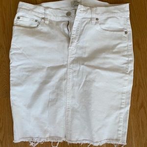 white jeans skirt
